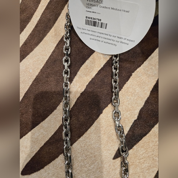New with box . VERSACE Medusa Head Chain Clutch Black Silver - Picture 9 of 11